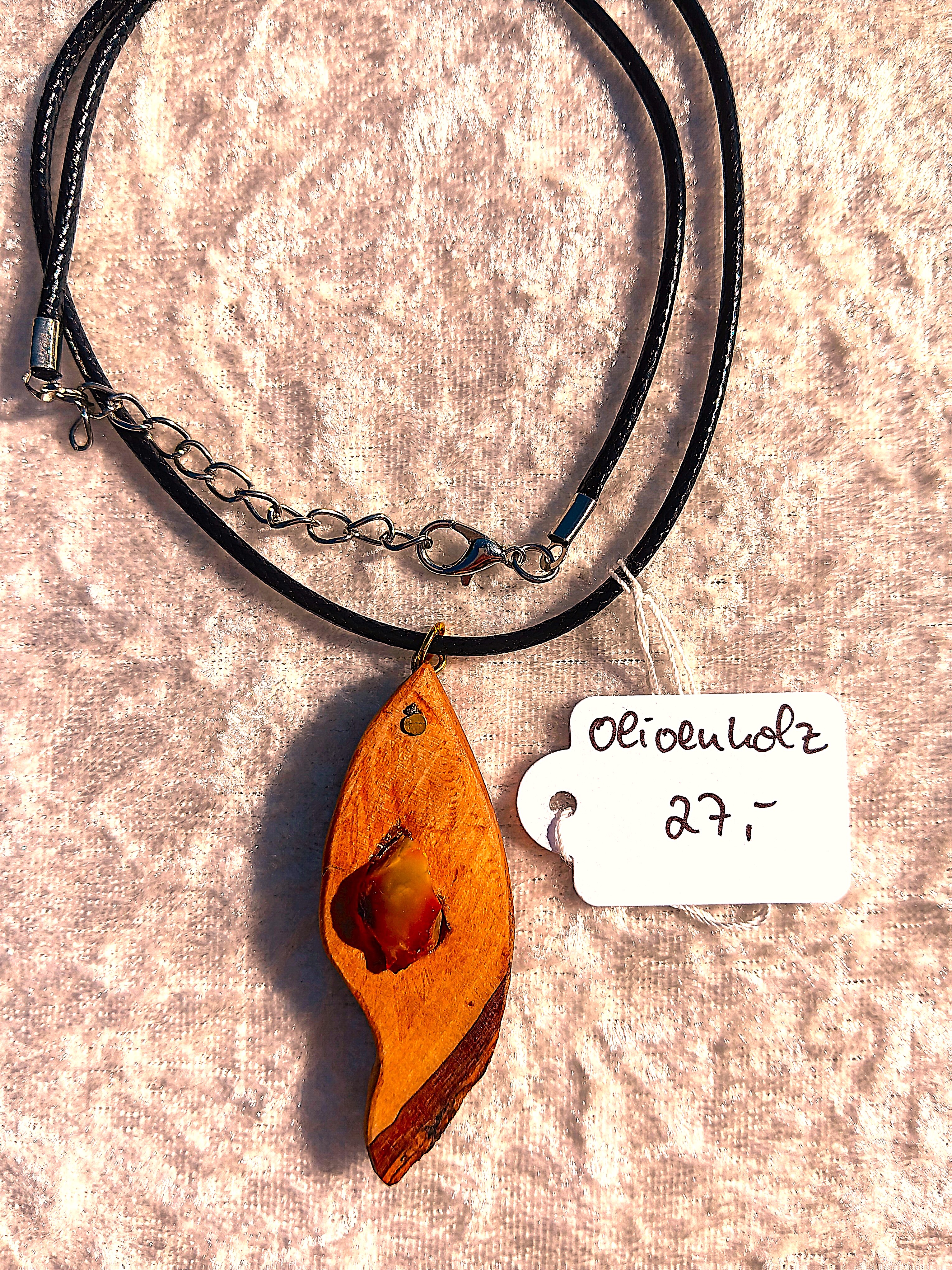 Kette mit Olivenholz